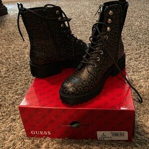 Brand new woman guess boots